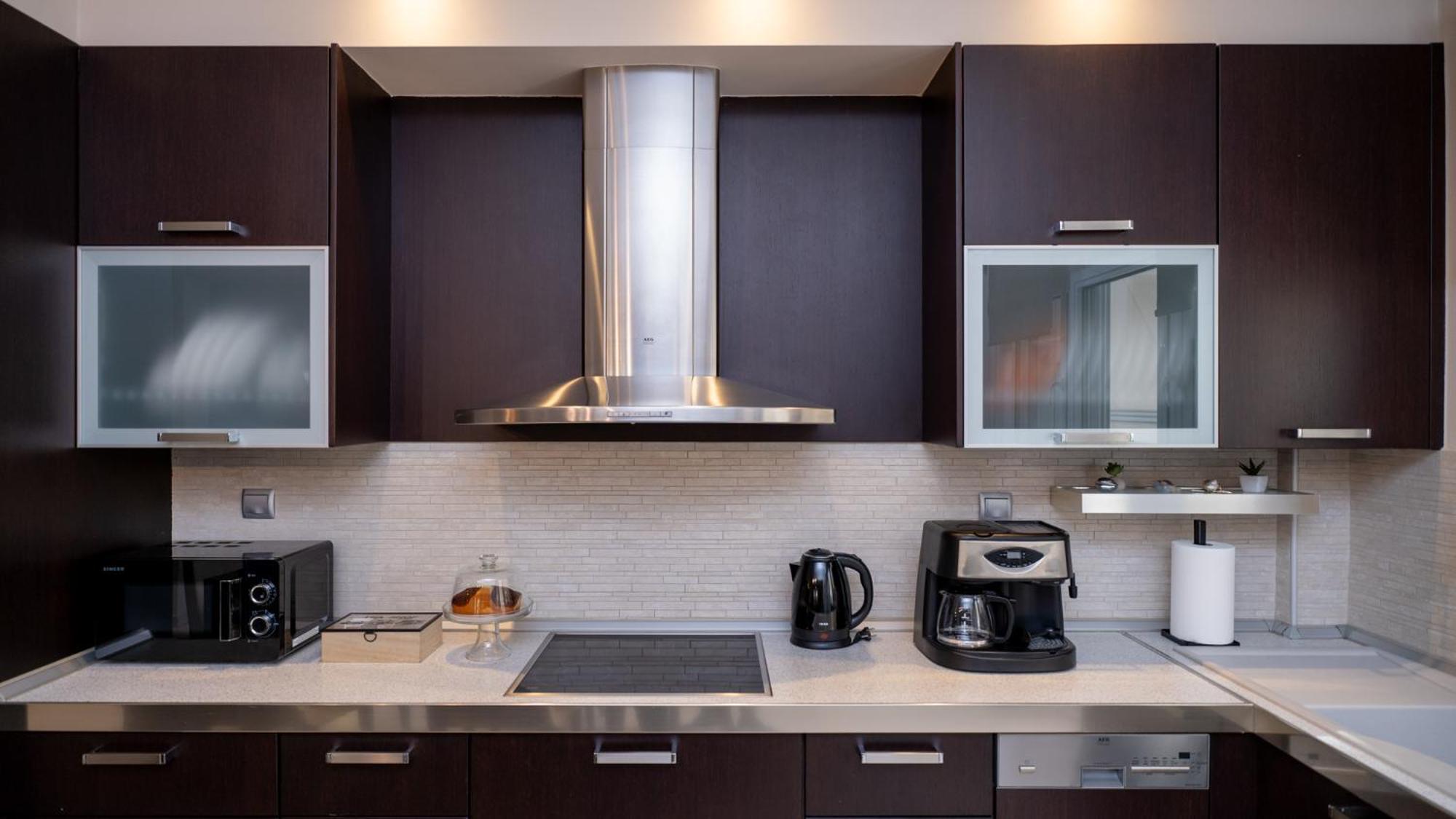 Mary'S Modern And Elegant Apartment كالامباكا المظهر الخارجي الصورة